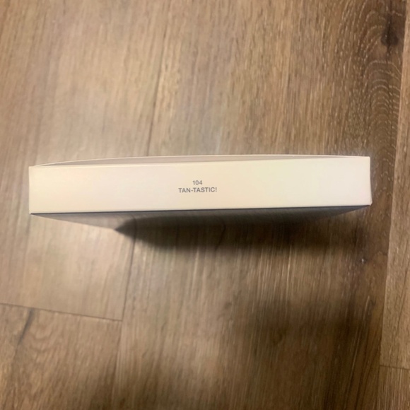 Marc Jacobs Bronzer in Tan-Tastic - Picture 2 of 2